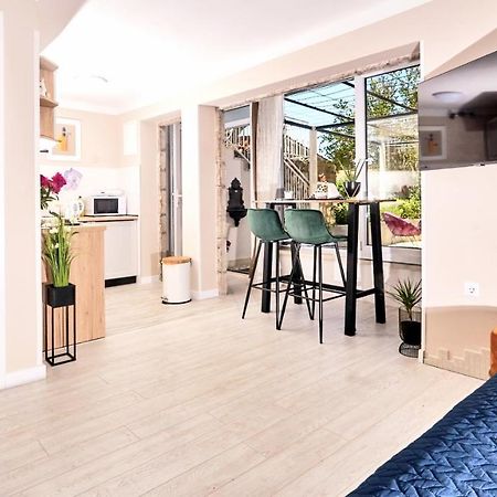 Suite By The Beach For 2 Cavtat Bagian luar foto