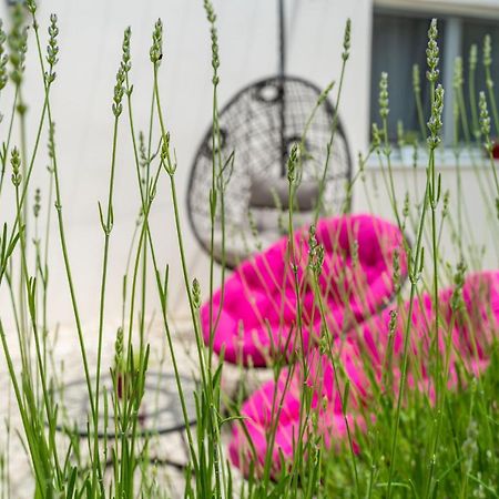 Suite By The Beach For 2 Cavtat Bagian luar foto