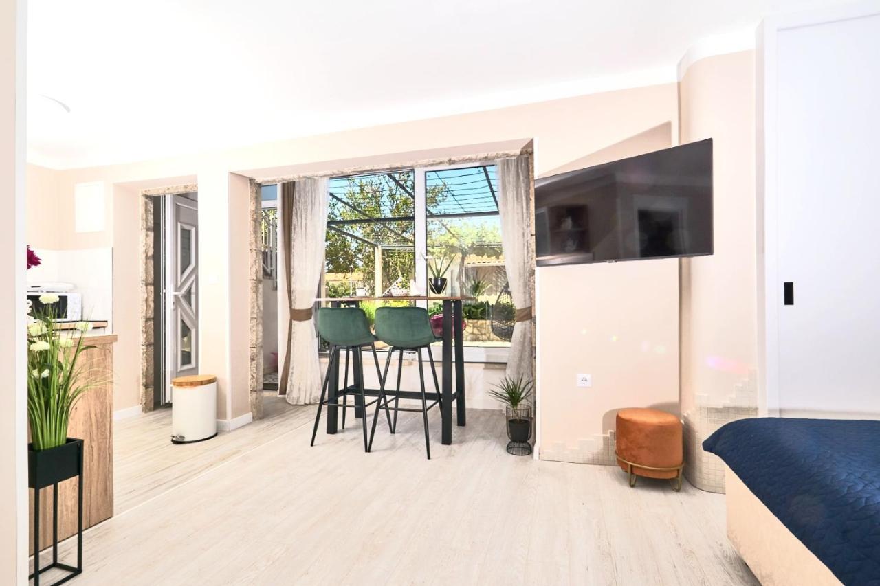 Suite By The Beach For 2 Cavtat Bagian luar foto