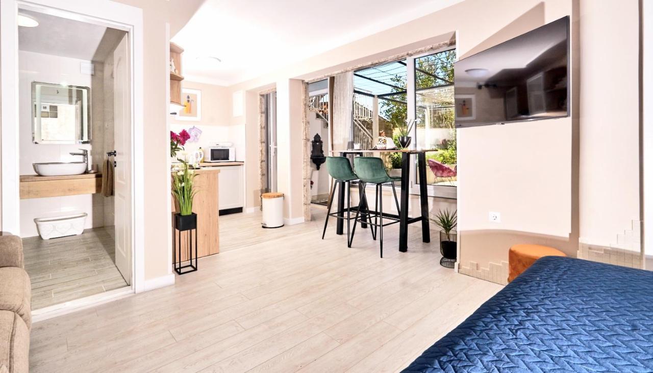 Suite By The Beach For 2 Cavtat Bagian luar foto
