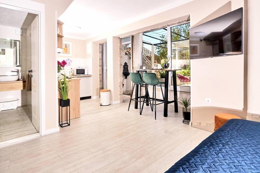 Suite By The Beach For 2 Cavtat Bagian luar foto